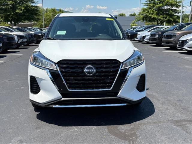 new 2025 Nissan Kicks car, priced at $23,257