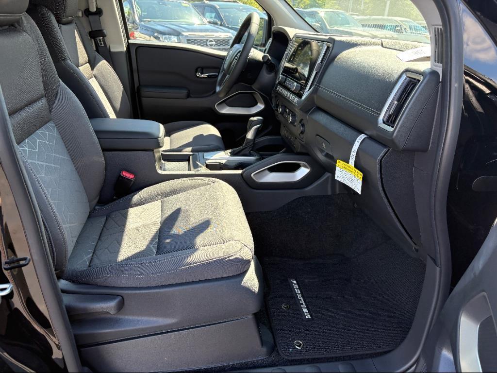 new 2025 Nissan Frontier car, priced at $39,725