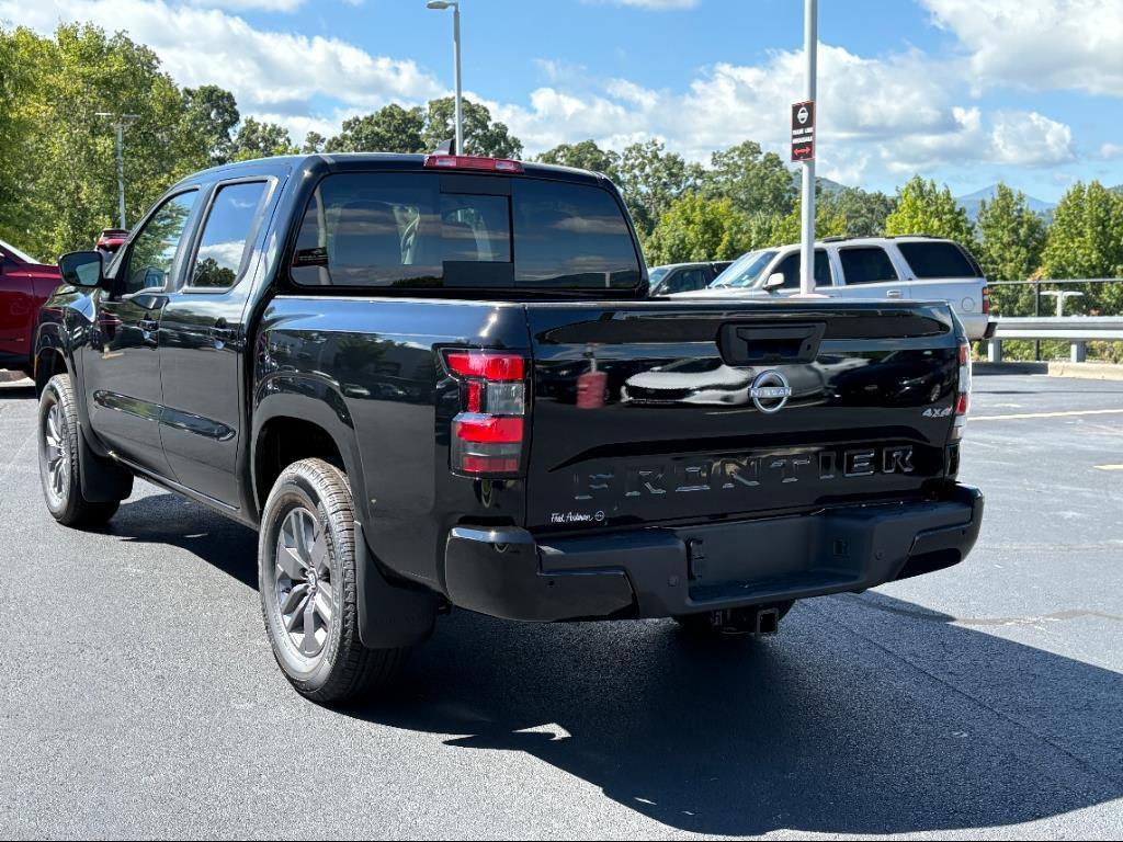 new 2025 Nissan Frontier car, priced at $39,725