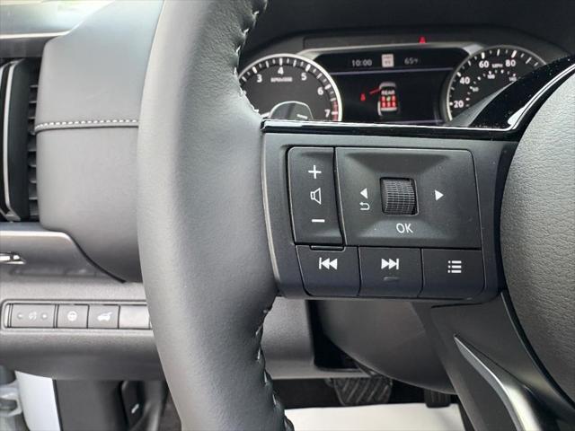 new 2025 Nissan Pathfinder car, priced at $44,027