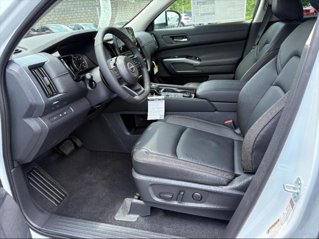 new 2025 Nissan Pathfinder car, priced at $43,372
