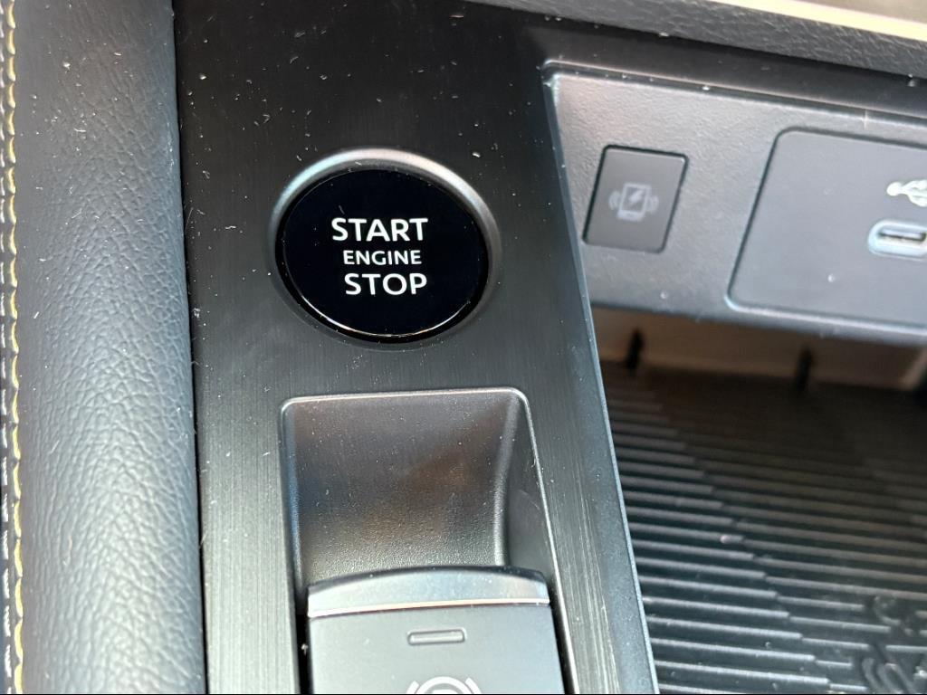 new 2025 Nissan Kicks car, priced at $28,344