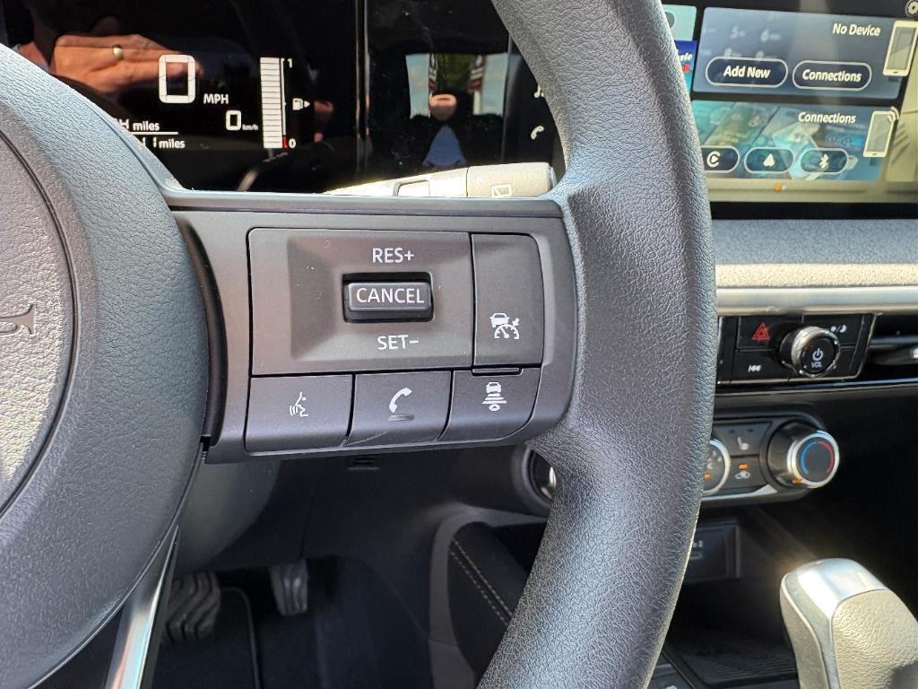 new 2025 Nissan Kicks car, priced at $28,344