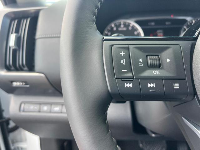 new 2025 Nissan Pathfinder car, priced at $43,396