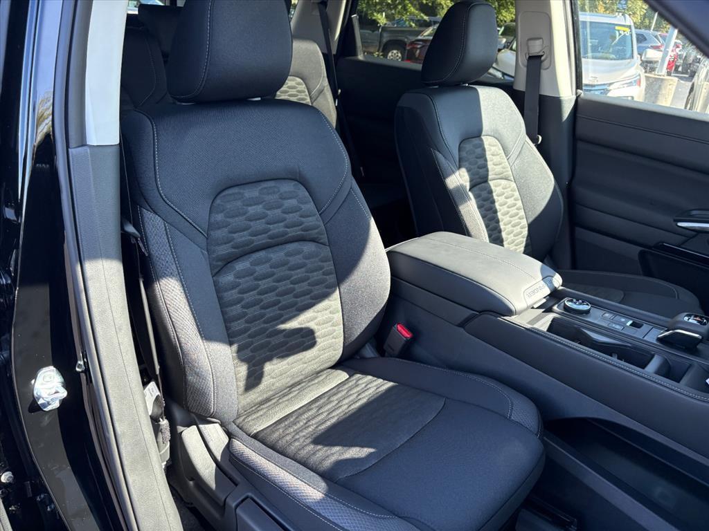 new 2025 Nissan Pathfinder car, priced at $33,371