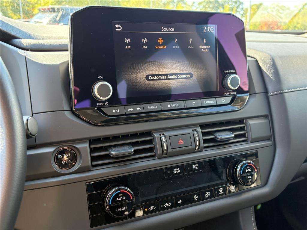 new 2025 Nissan Pathfinder car, priced at $33,371