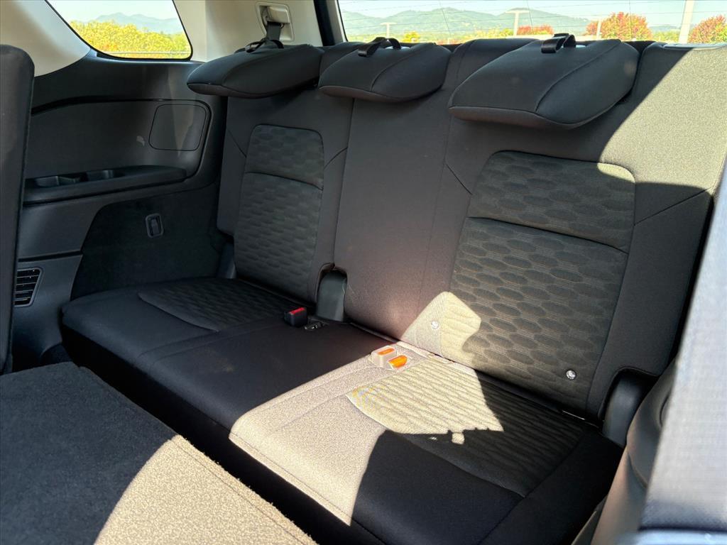 new 2025 Nissan Pathfinder car, priced at $33,371