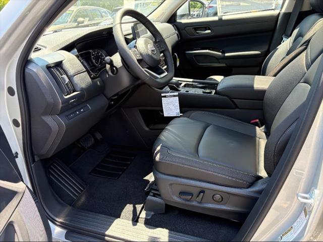 new 2025 Nissan Pathfinder car, priced at $46,519