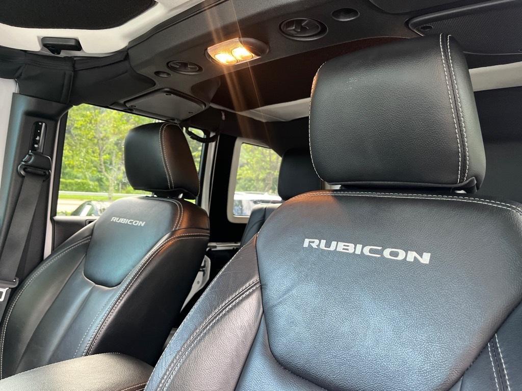 used 2015 Jeep Wrangler Unlimited car, priced at $20,994