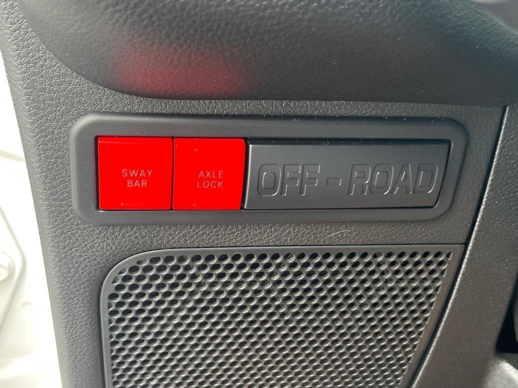 used 2015 Jeep Wrangler Unlimited car, priced at $20,994