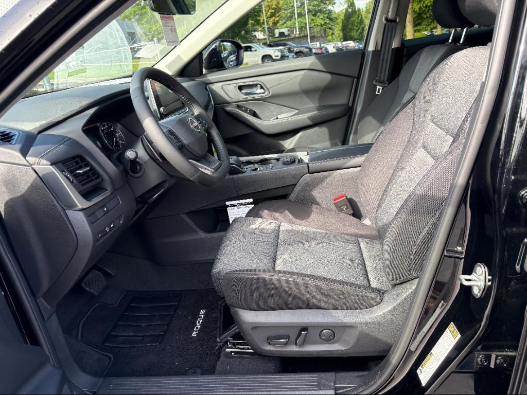new 2025 Nissan Rogue car, priced at $32,309