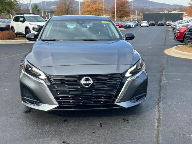 new 2025 Nissan Altima car, priced at $27,284