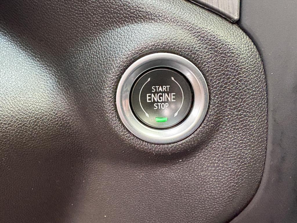 used 2022 GMC Sierra 1500 car, priced at $38,935