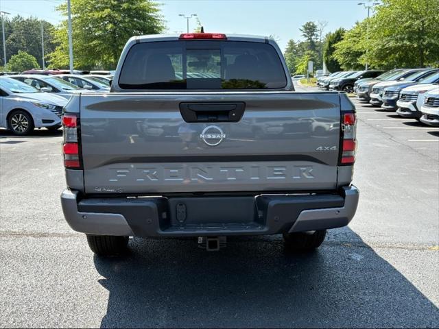 new 2025 Nissan Frontier car, priced at $39,038