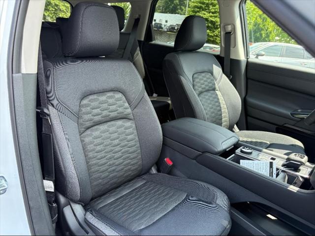 new 2025 Nissan Pathfinder car, priced at $41,772