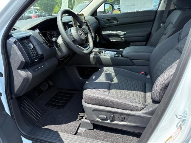 new 2025 Nissan Pathfinder car, priced at $41,772