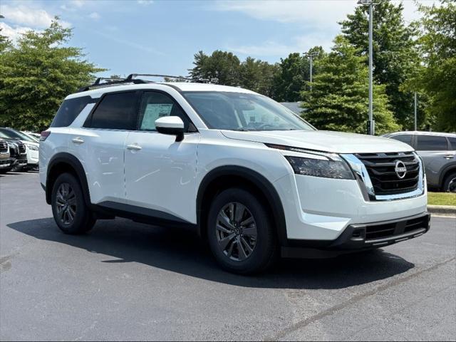 new 2025 Nissan Pathfinder car, priced at $41,772
