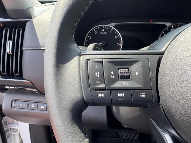 new 2025 Nissan Pathfinder car, priced at $41,772