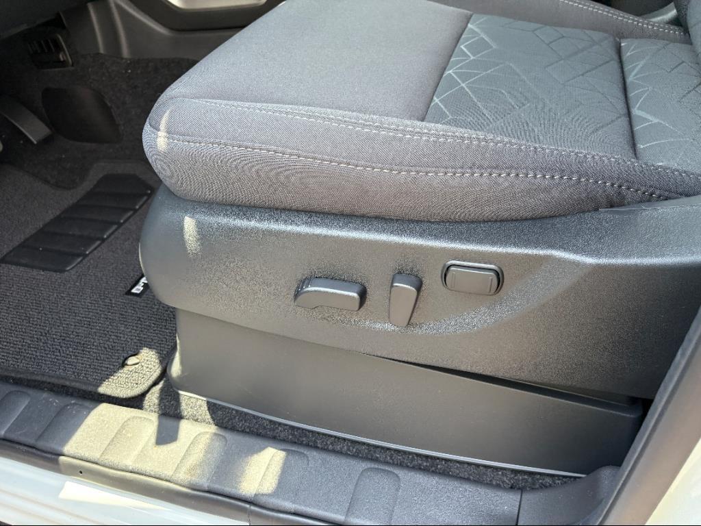 new 2025 Nissan Frontier car, priced at $38,705