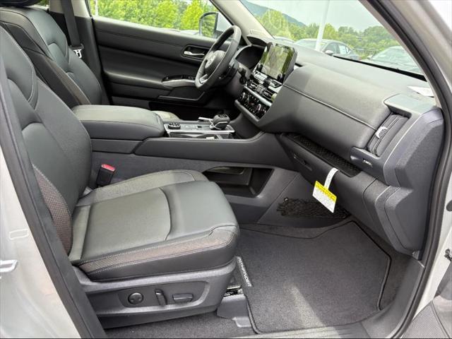 new 2025 Nissan Pathfinder car, priced at $47,039