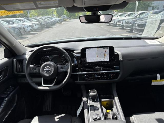 new 2025 Nissan Pathfinder car, priced at $44,417