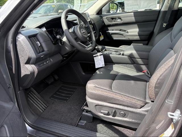 new 2025 Nissan Pathfinder car, priced at $44,417