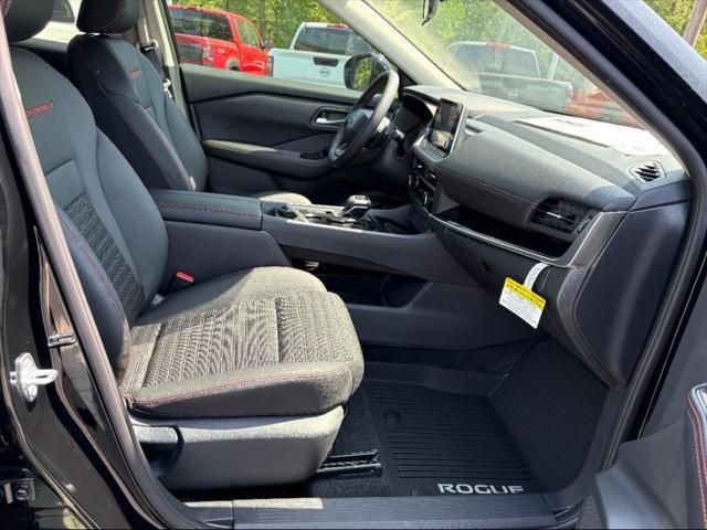 new 2025 Nissan Rogue car, priced at $33,256