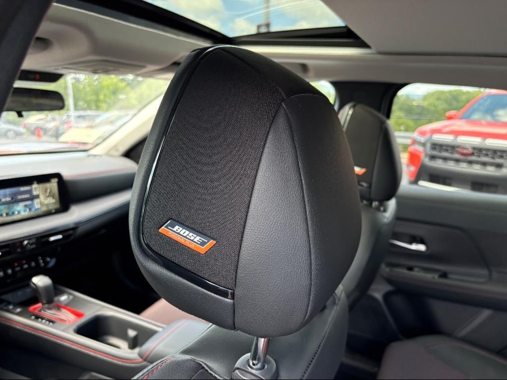 new 2025 Nissan Kicks car, priced at $31,634