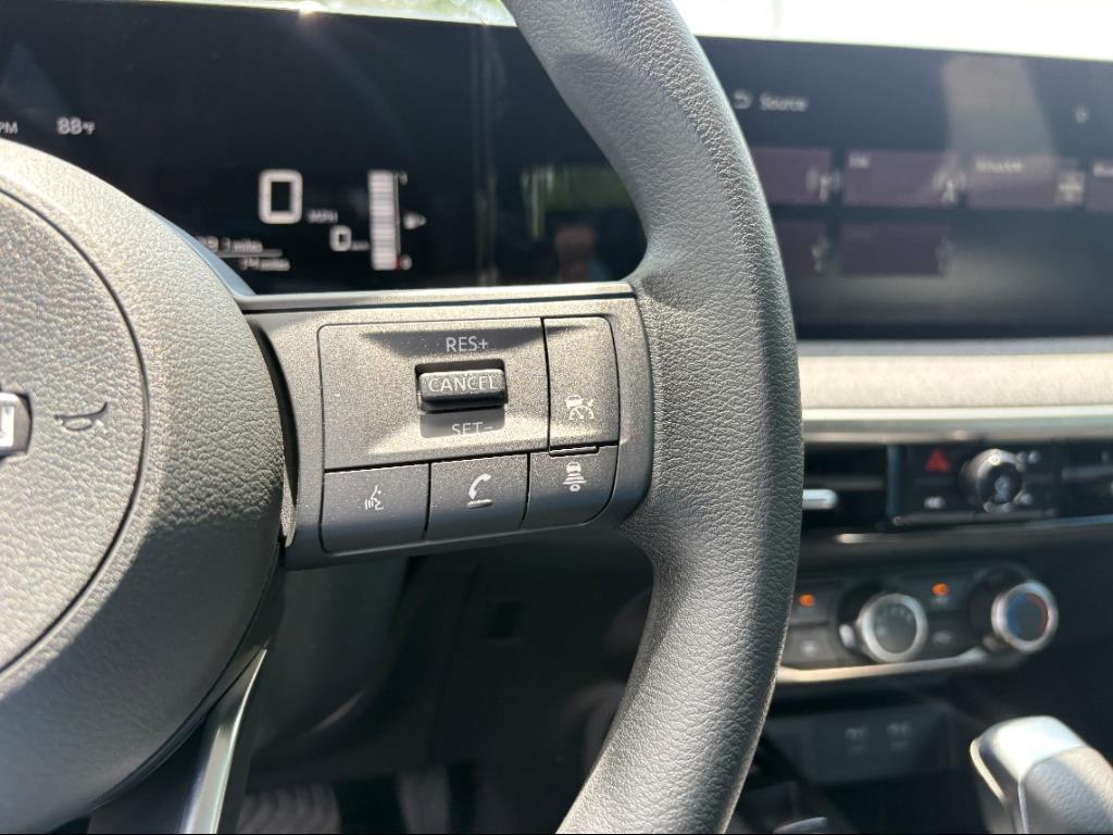 new 2025 Nissan Kicks car, priced at $26,959