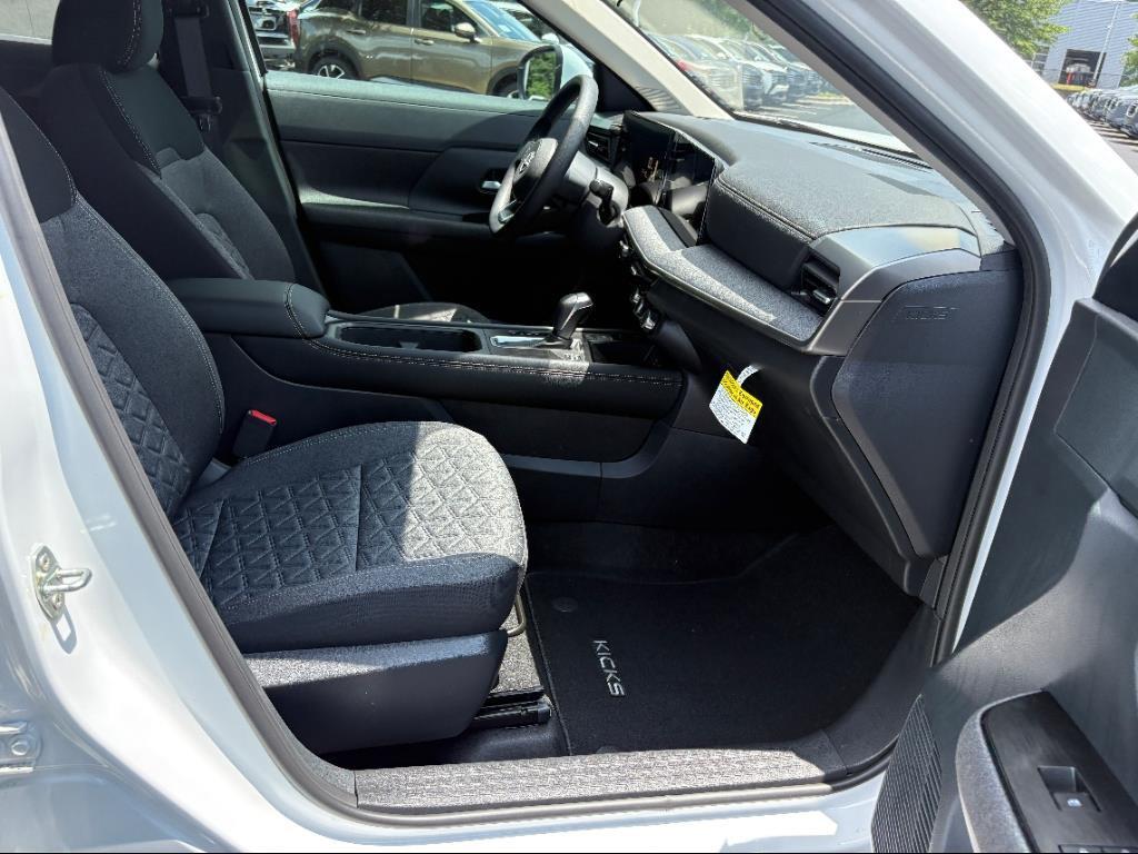 new 2025 Nissan Kicks car, priced at $26,959
