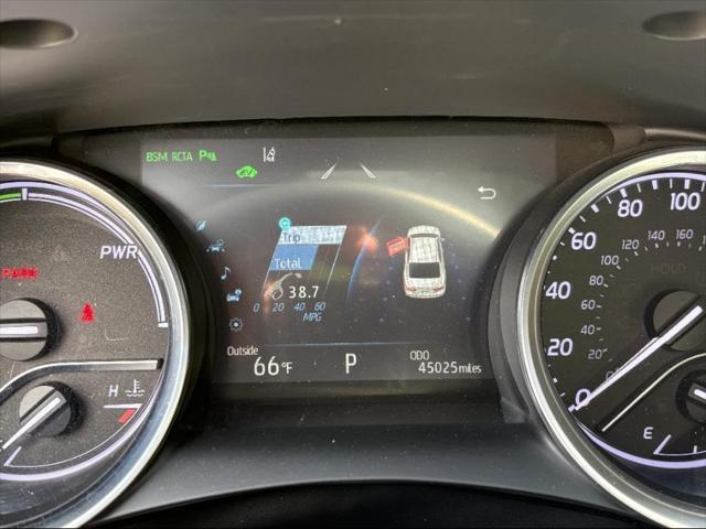 used 2018 Toyota Camry Hybrid car, priced at $23,560