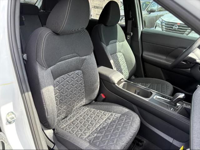 new 2025 Nissan Kicks car, priced at $26,416