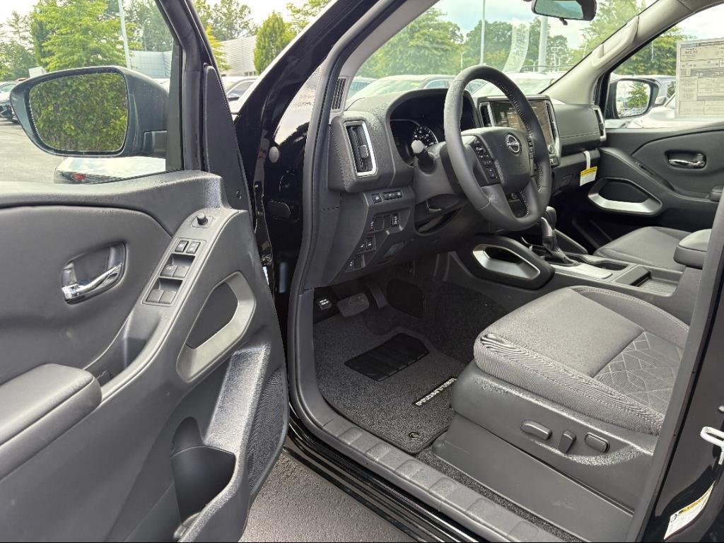 new 2025 Nissan Frontier car, priced at $39,725