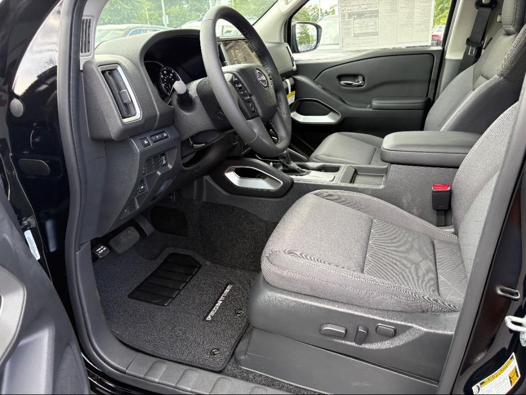 new 2025 Nissan Frontier car, priced at $39,725