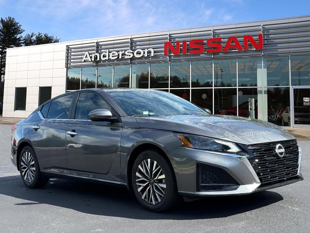 new 2025 Nissan Altima car, priced at $29,979