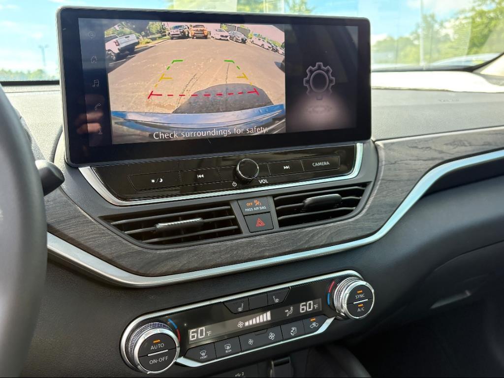 new 2025 Nissan Altima car, priced at $29,979