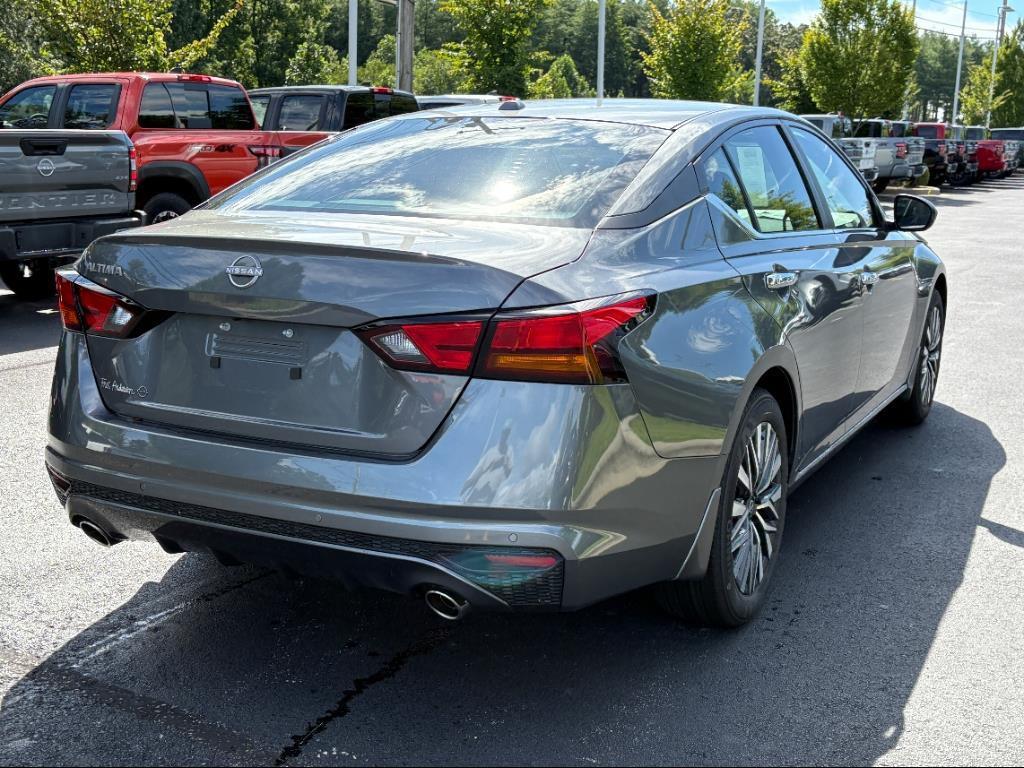 new 2025 Nissan Altima car, priced at $29,979