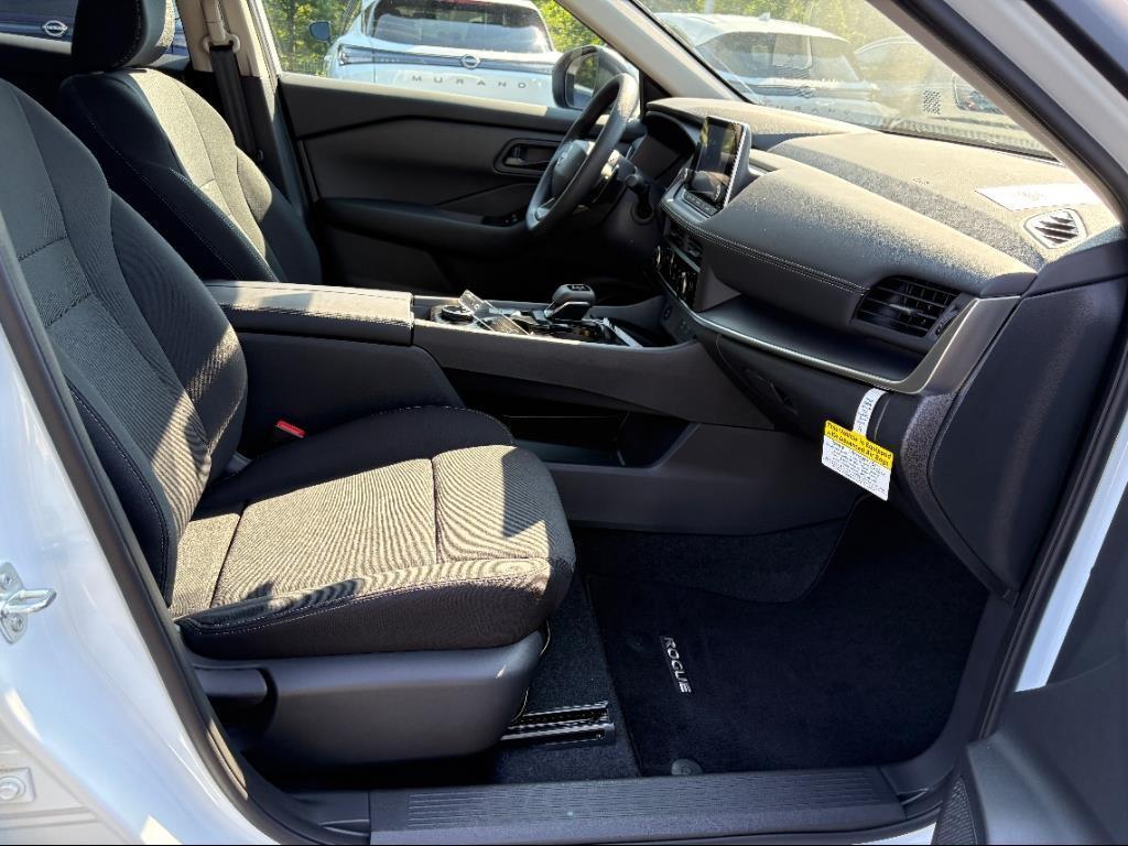 new 2025 Nissan Rogue car, priced at $31,982