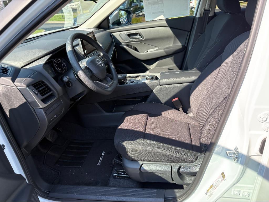 new 2025 Nissan Rogue car, priced at $31,982