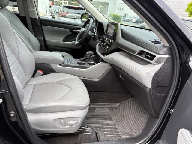 used 2024 Toyota Highlander car, priced at $41,688