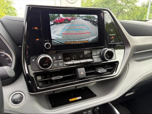 used 2024 Toyota Highlander car, priced at $41,688