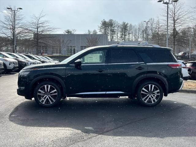 new 2025 Nissan Pathfinder car, priced at $49,423