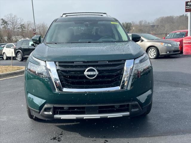 new 2025 Nissan Pathfinder car, priced at $49,423