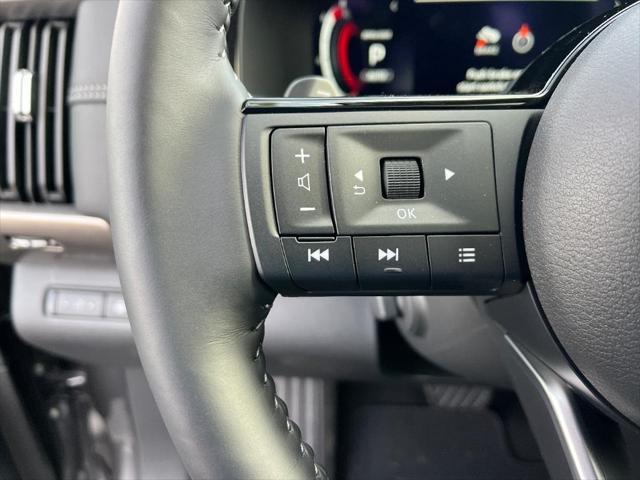 new 2025 Nissan Pathfinder car, priced at $49,423