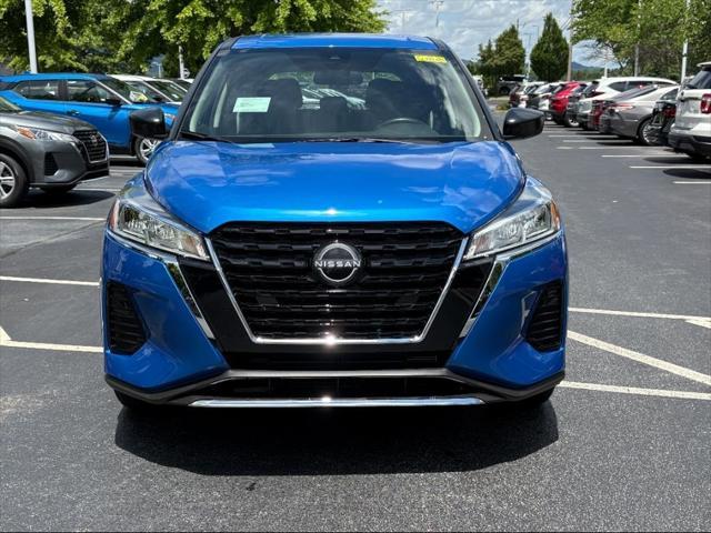 new 2025 Nissan Kicks car, priced at $23,179