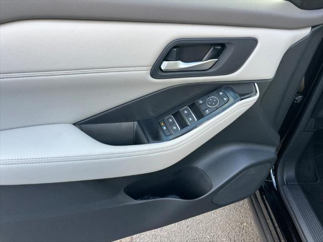 new 2025 Nissan Rogue car, priced at $37,232