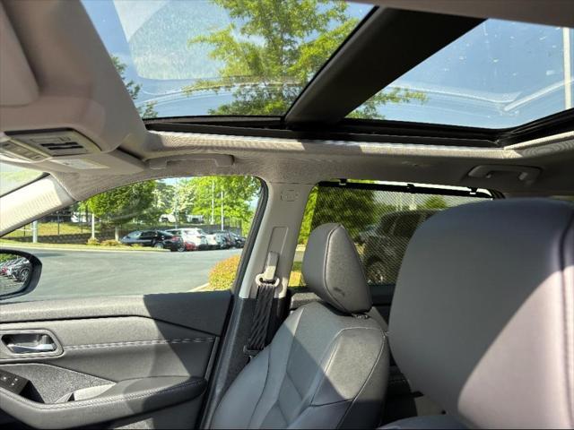 new 2025 Nissan Rogue car, priced at $33,421