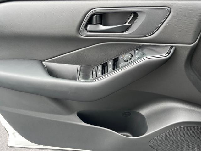 new 2025 Nissan Rogue car, priced at $30,909