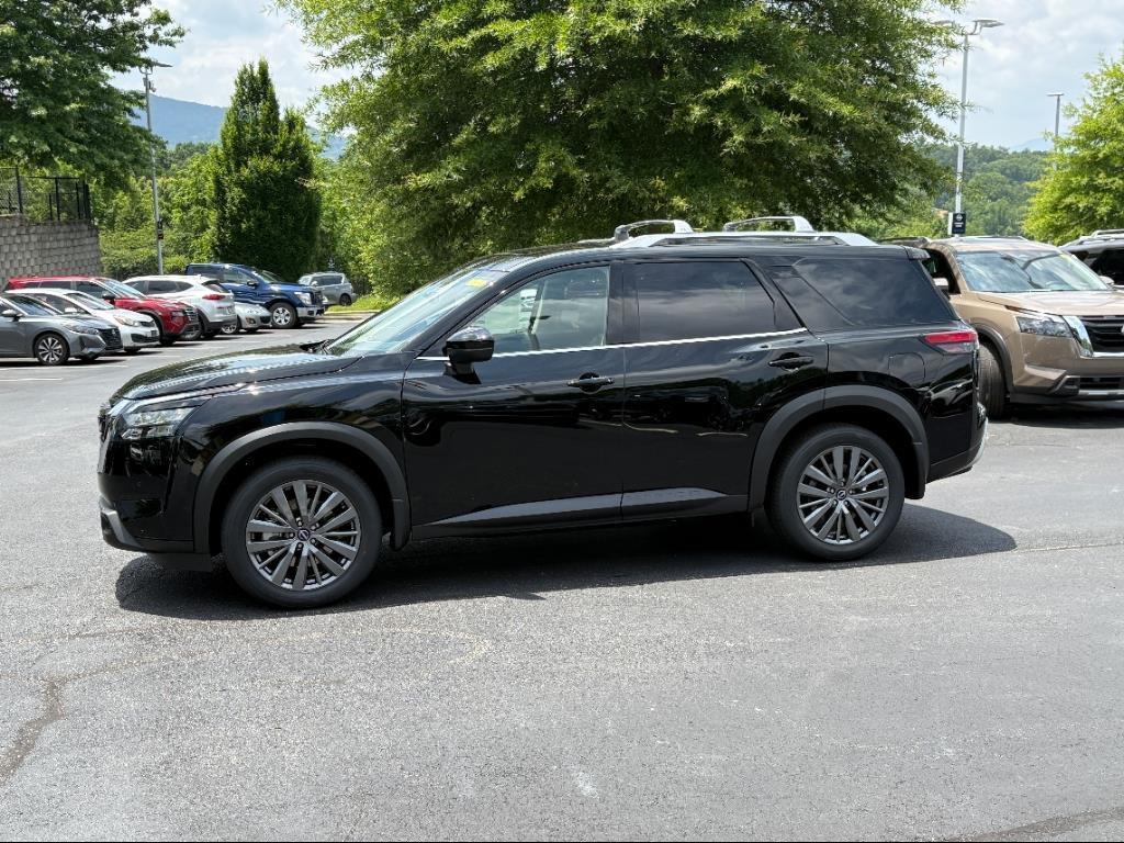 new 2025 Nissan Pathfinder car, priced at $46,599