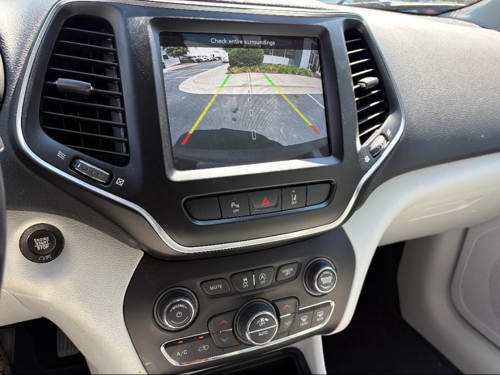 used 2021 Jeep Cherokee car, priced at $21,573